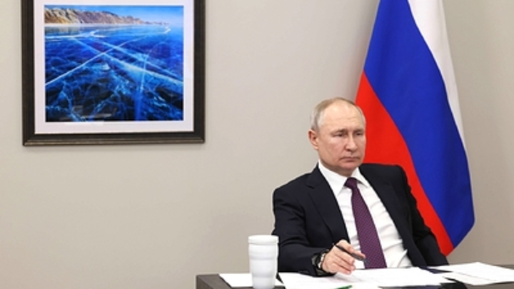 Владимир Путин написал статью для главной газеты Китая