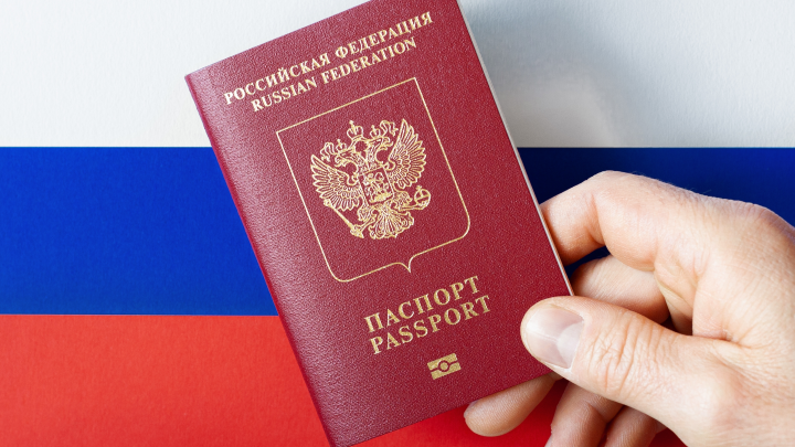 Начали с русских. МВД Ярославля депортирует русского парня, ни разу не нарушавшего закон