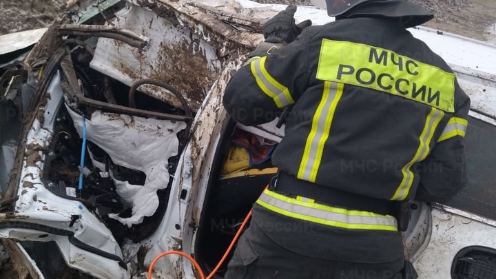 В Петушинском районе на трассе М-12 деблокировали двоих пострадавших после ДТП