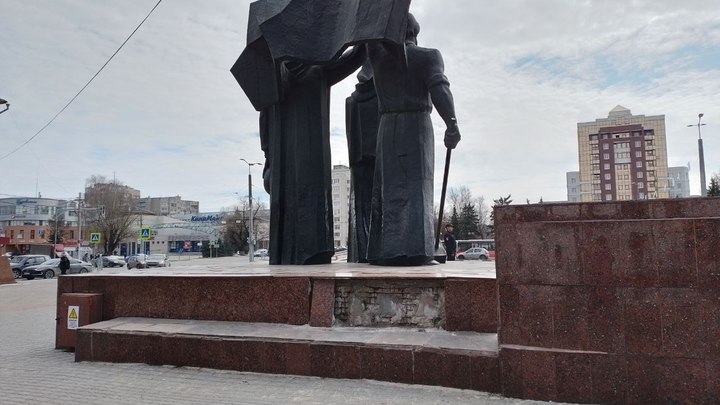 Во Владимире разваливается на части Вечный огонь: когда его отремонтируют