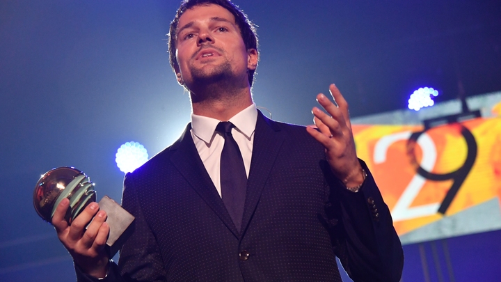 На звездные гонорары улетит в США: в России потребовали отменить спектакли с Данилой Козловским