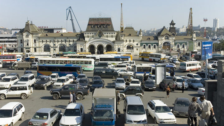 Парень не успел попрощаться с девушкой и заминировал платформу на вокзале Парень не успел попрощаться с девушкой и заминировал платформу на вокзале