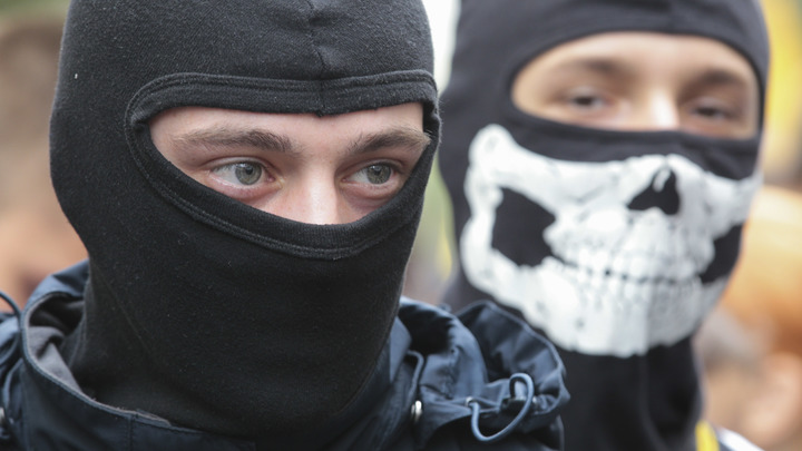 Капитуляция Азова* обернулась сбывшимся пророчеством русских в рейхстаге