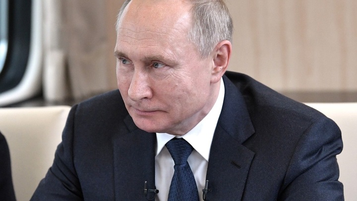 Путин высказался о сроках восстановления жд/ветки Крымского моста. Обещание закрепили рукопожатиями