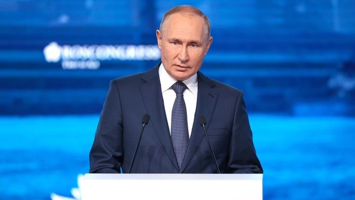 Путин на ВЭФ обращался не к Западу, адресат другой. Главное в речи президента