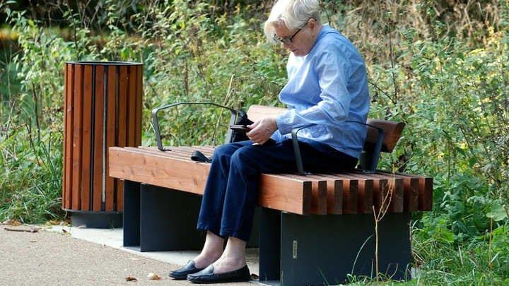 Старая схема на новый лад: Как мошенники лишили пенсионерку последних денег