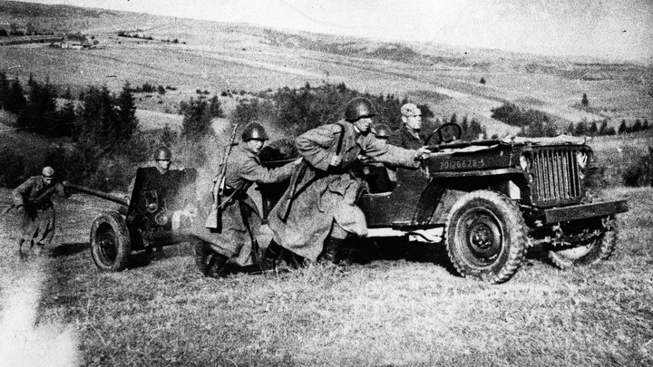 Тревога на культурном фронте. Героев Великой Отечественной войны выставляют насильниками и убийцами