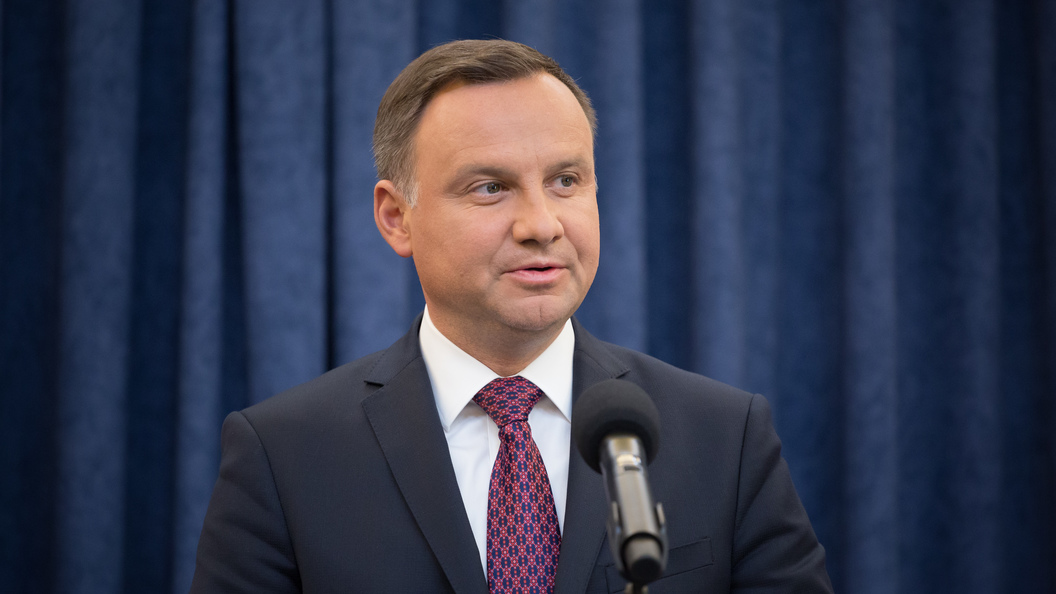 Польский президент дал заднюю и заблокировал законы о судебной системе Польский президент дал заднюю и заблокировал законы о судебной системе