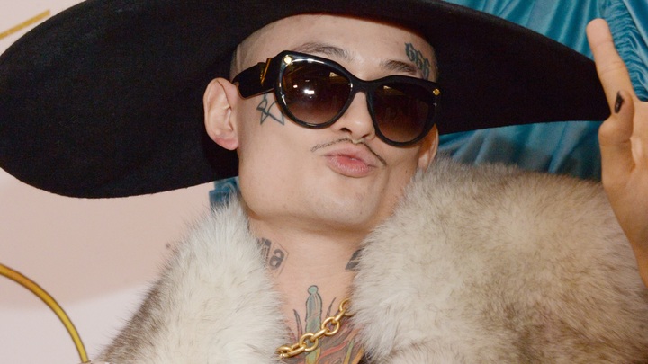 Российский художник назвал Моргенштерна тварью дремучей... и написал с рэпера икону