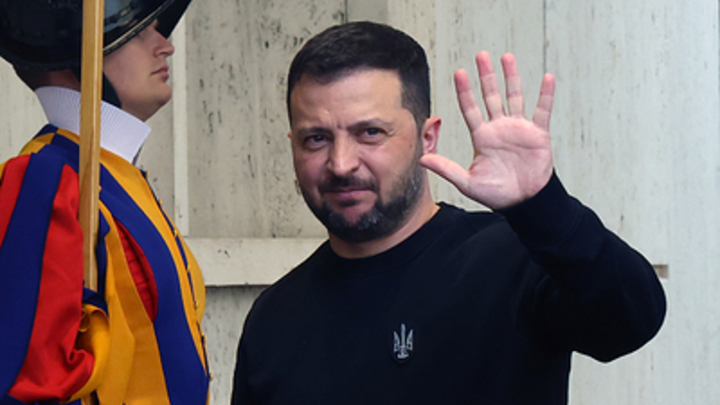 Зеленский обиделся на справедливую шутку. Французы не церемонились и жёстко ответили