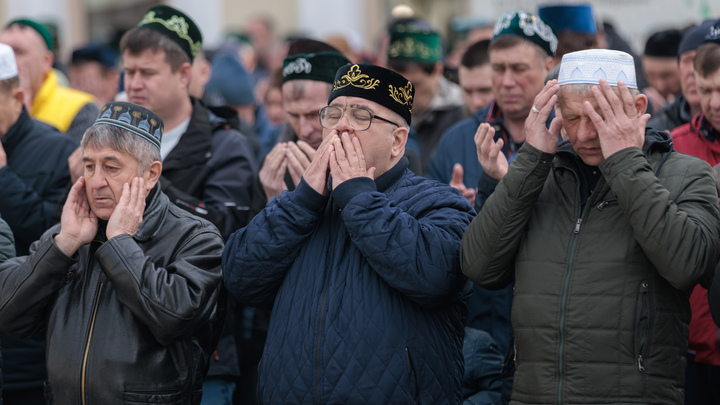 Екатеринбургские силовики устроили облаву на мигрантов в день празднования Ураза-байрам