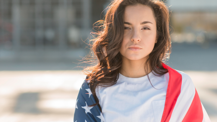 Туристка выяснила, почему американки недолюбливают русских девушек: Всегда стараются выжить из коллектива