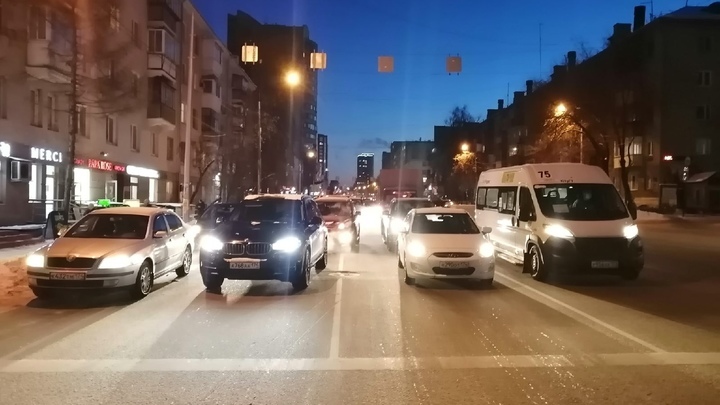 В Челябинске ищут подрядчиков для ремонта семи дорог