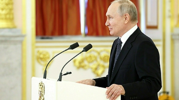 9 мая Владимир Путин заявил о войне, развязанной против России