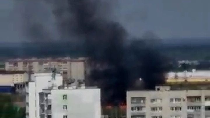 Руки в саже, волосы опалены: в Кургане задержали виновника пожара