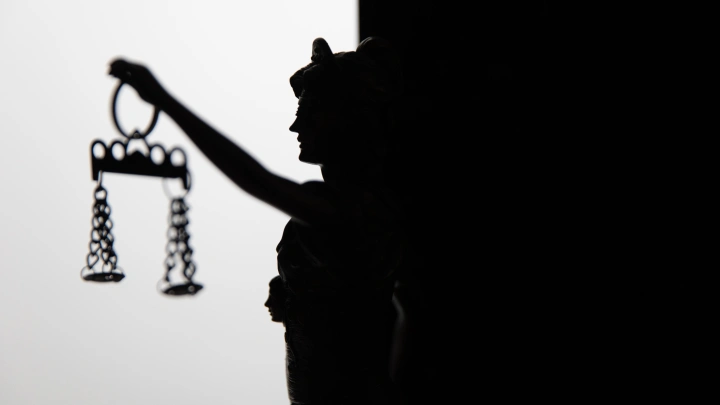 Мигранты выгнали детей с футбольного поля, угрожая расправой