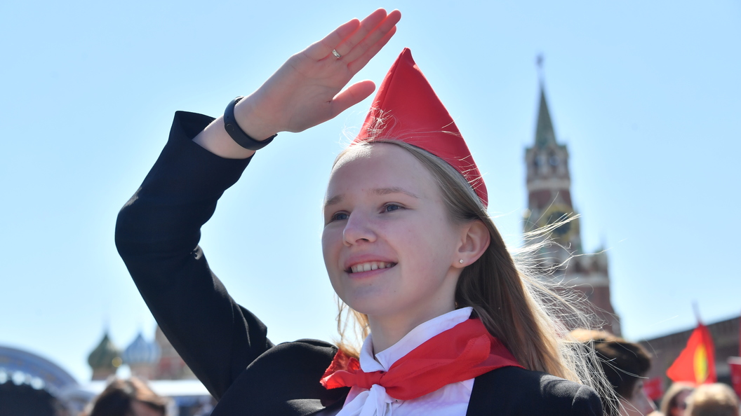 Новые патриотичные поздравления в стихах и прозе в День пионерии 19 мая