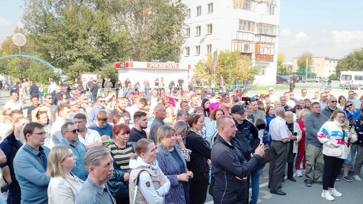 На митинг против рынка в Кременкуле под Челябинском собрались сотни человек