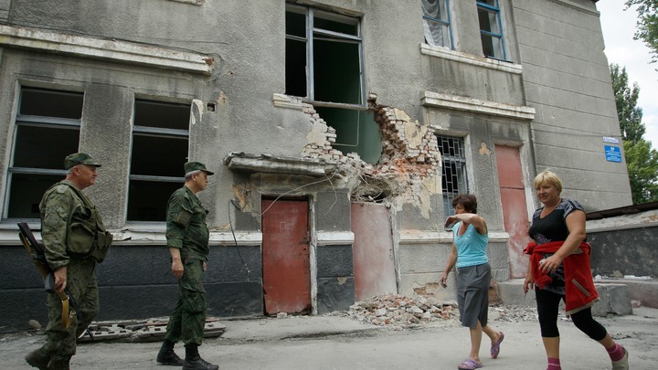 Она была чёрная от горя: Неизвестные подробности о горловской Мадонне раскрыл военкор