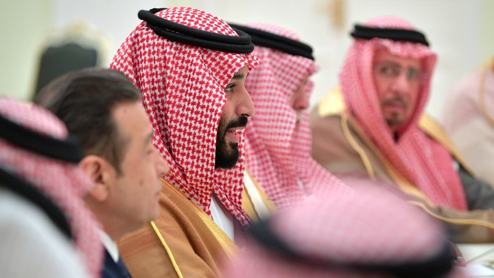 Россия сломала систему: Арабы готовы обрушить доллар, США в панике