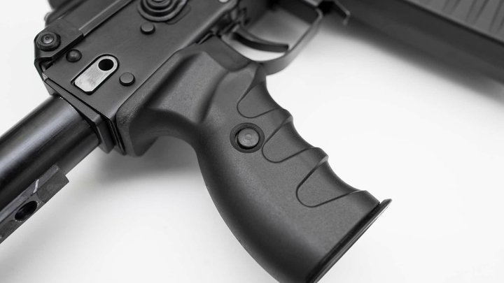 Оружие за взятку? За решётку отправили врача, выдавшего справку устроившему стрельбу в Боре