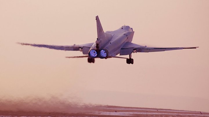 ВКС России применяет против ВСУ авиабомбы большой мощности: почему их начали использовать