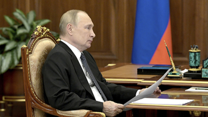 30% работает в две смены: Путин озабочен загруженностью школ Новосибирской области