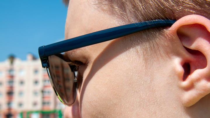 Смотреть на солнце можно не больше секунды: Врач предупредил об угрозе для каждого