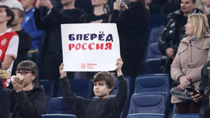 Деньги должны оставаться в России: Дегтярёву предложили сократить число иностранцев в клубах РПЛ Деньги должны оставаться в России: Дегтярёву предложили сократить число иностранцев в клубах РПЛ