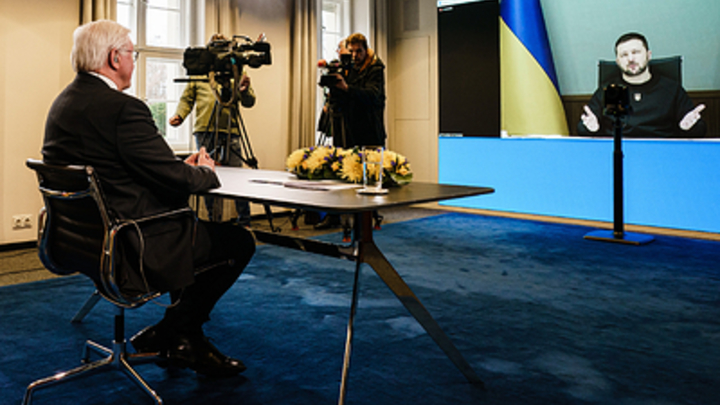 Зеленский усомнился в том, что Путин жив