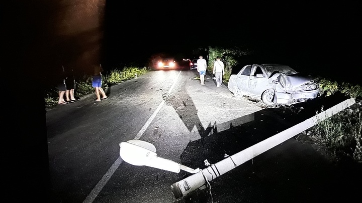 В Туапсинском районе в ДТП пострадала 16-летняя пассажирка легкового авто