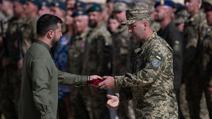 На Украине задумались над созданием альтернативного центра власти для спасения страны
