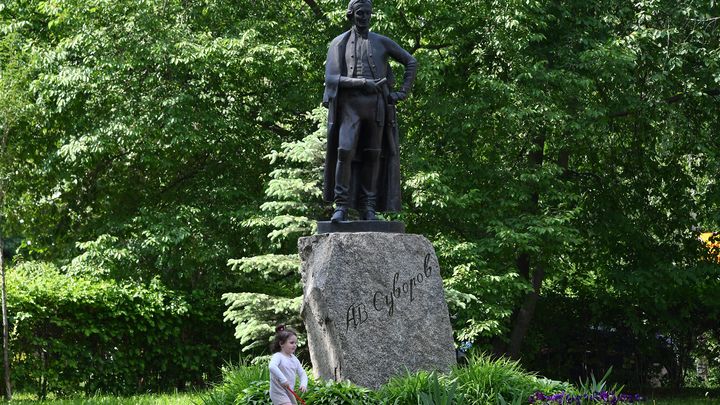 Опрос о канонизации Александра Суворова продолжается. Миллионы жителей России уже сказали своё слово