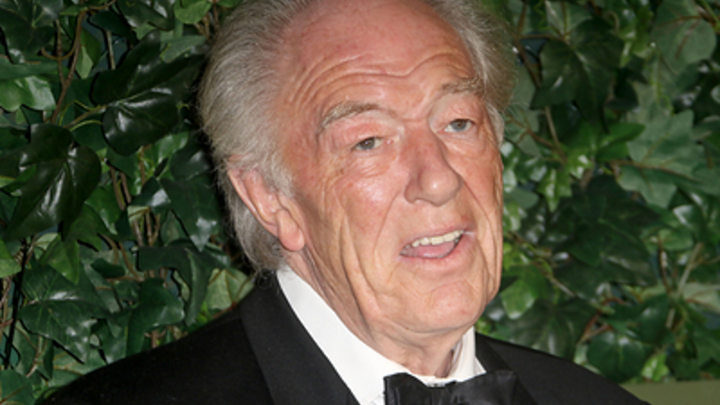 От пневмонии умер актёр, сыгравший профессора Альбуса Дамблдора в фильмах о Гарри Поттере