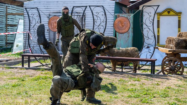 День ОМОНа 2023: поздравления в стихах и прозе