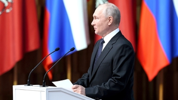 Коммерсантъ: Путин объявит о выдвижении на 5-й срок на ВДНХ 4 ноября