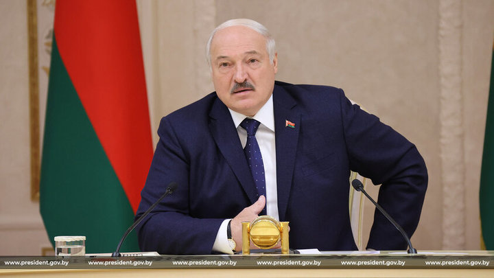 Лукашенко призвал Россию отказаться от импортного ширпотреба
