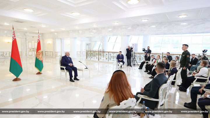 Лукашенко признал - белорусские власти занимаются пропагандой и агитацией