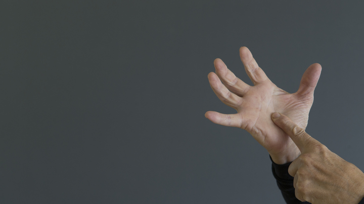 День сурдопереводчика 2023: поздравление в стихах и прозе