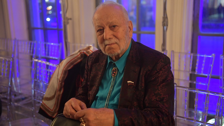 Состояние средней тяжести: Бедрос Киркоров снова попал в больницу