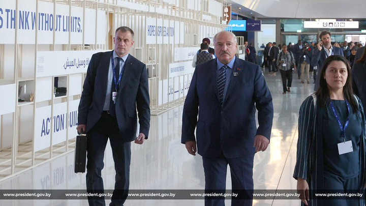 Лукашенко призвал западный мир взять на себя бремя исторической ответственности