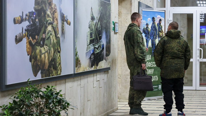 Контрактникам Поморья рассказали об условиях отпуска и вознаграждениях