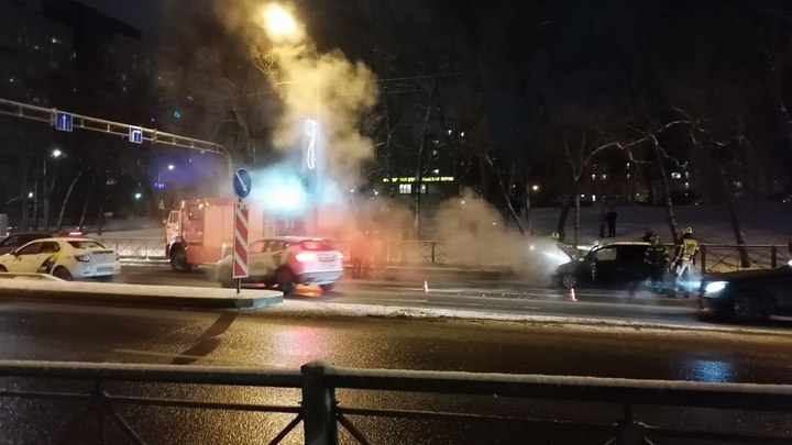 Что случилось на проспекте Стачек в Петербурге вечером 26 декабря