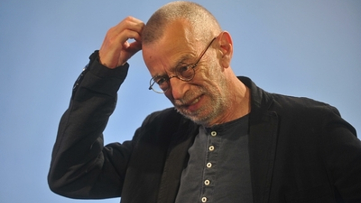 Автомобиль сбил поэта Льва Рубинштейна