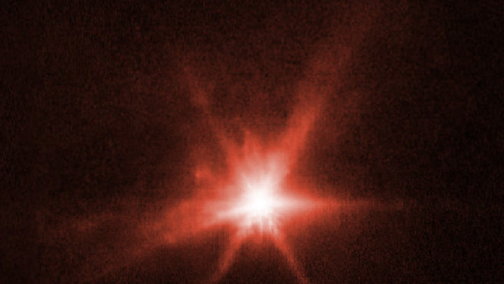 К Земле приближается гигантский астероид: несет ли он опасность