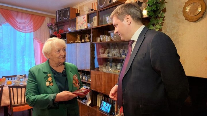 Они видели войну и голод: блокадникам из Поморья вручили почетные знаки