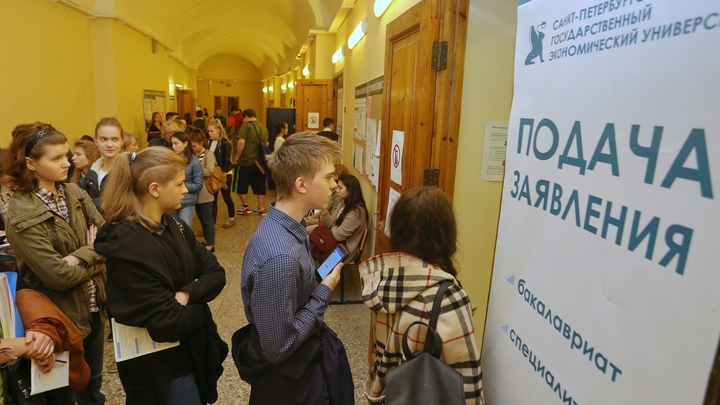 День студента 2024: поздравления в стихах и прозе