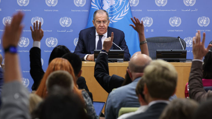 Дружеское рукопожатие в СБ ООН: Китайский коллега застал Лаврова врасплох