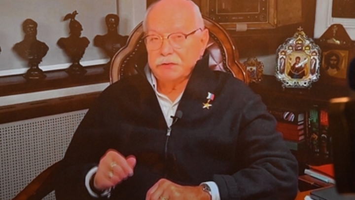 Михалков посчитал нужным опровергнуть обвинения в доносе от Ксении Собчак