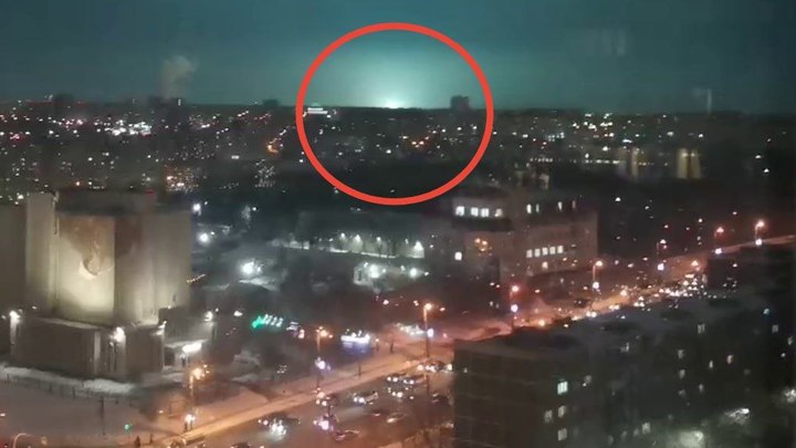 Эта вспышка нас напугала: челябинцы обсуждают необычное явление в новых микрорайонах